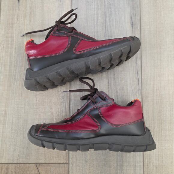 Portland Leather Goods Ankle Boots Burgundy Black Chunky Lug Sole Women Sz 36 EU - Picture 2 of 11